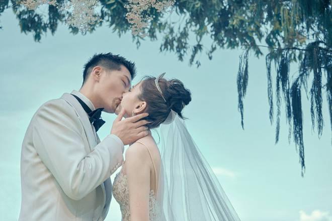 特斯拉“死忠粉”动摇了？Wedbush下调目标价：前方是“四级风暴”！