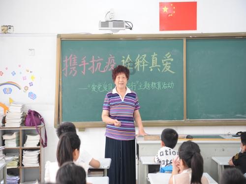 探索其实我很想知道,为什么男的会跟前女友联系